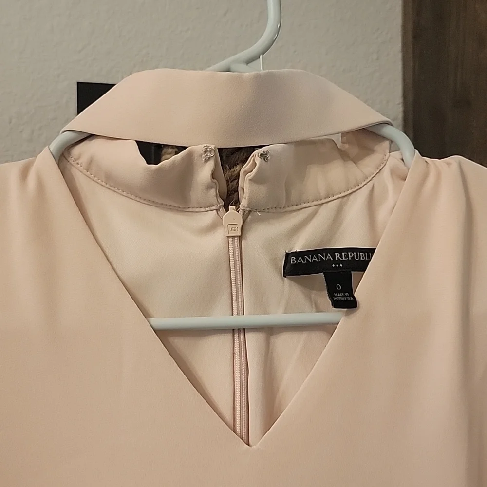 Womens sleevless Banana Republic dress - Picture 4 of 5